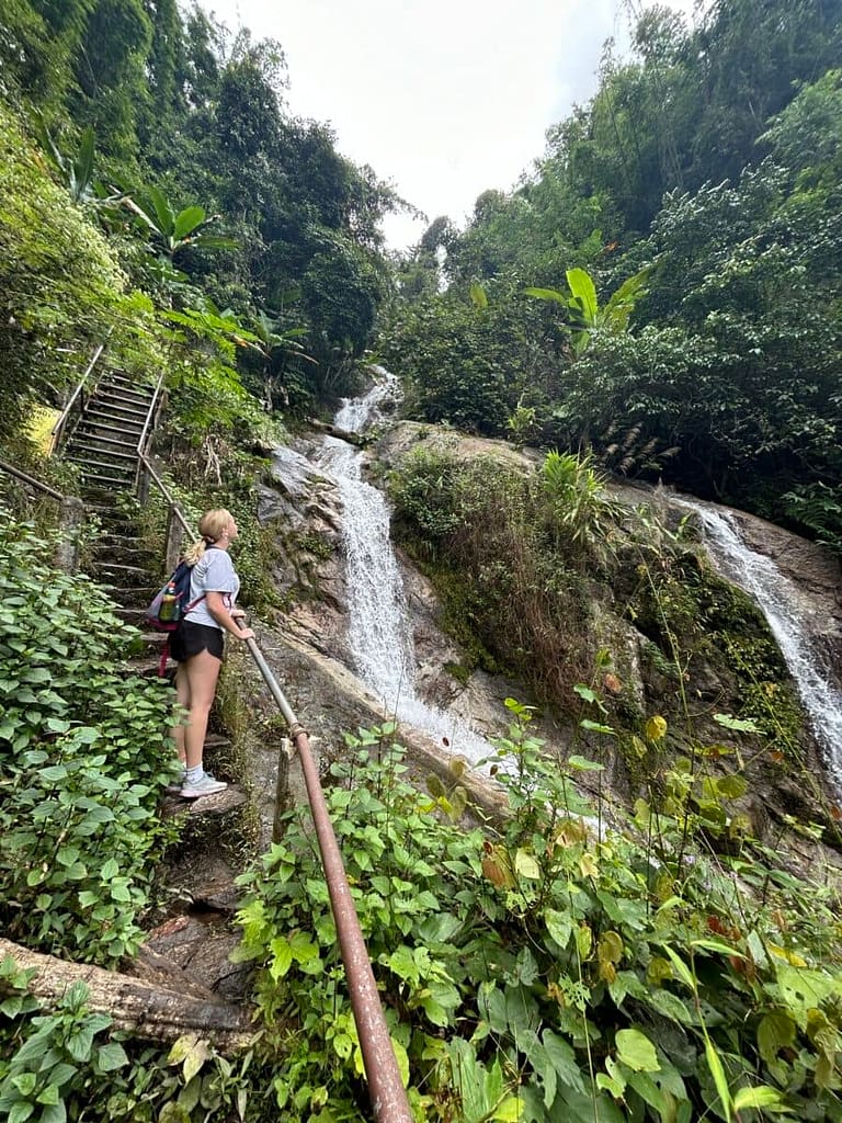 waterfall hikes in chiang mai
