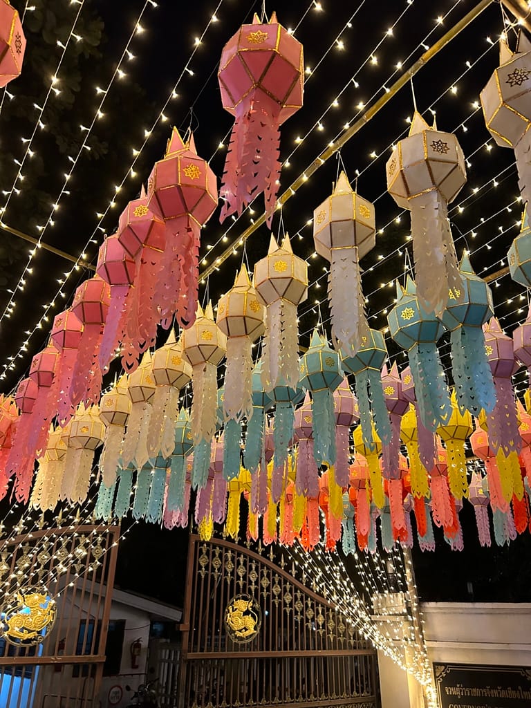 lantern festival in chiang mai